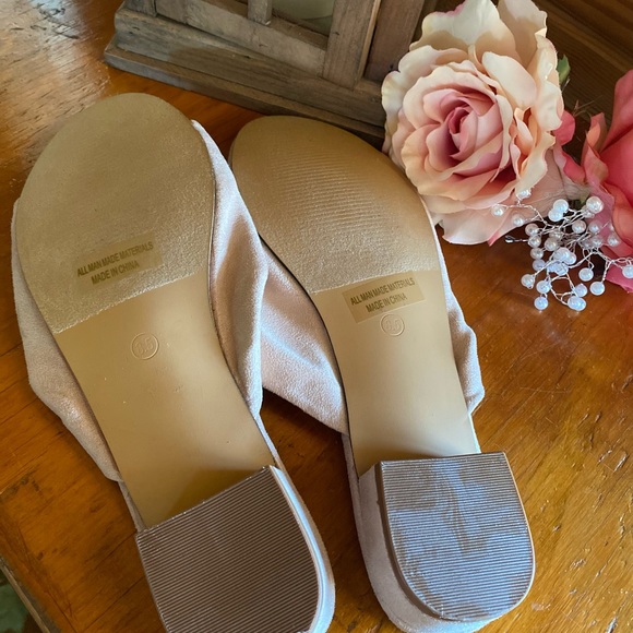 Women’s, Shoes, LuLu’s, Size 8.5, Sand - Picture 2 of 5